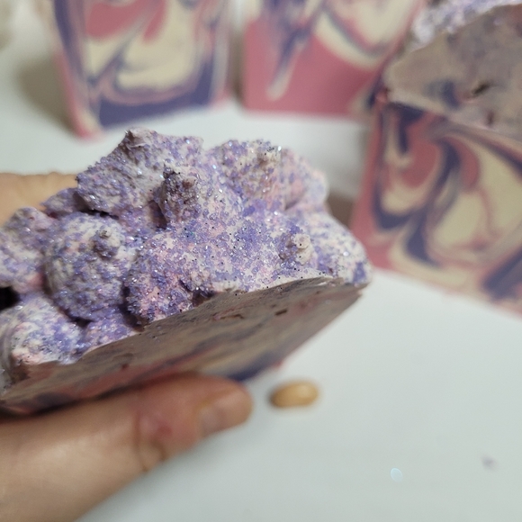 Handmade Soap 2 large bars lilac scent - Picture 10 of 16